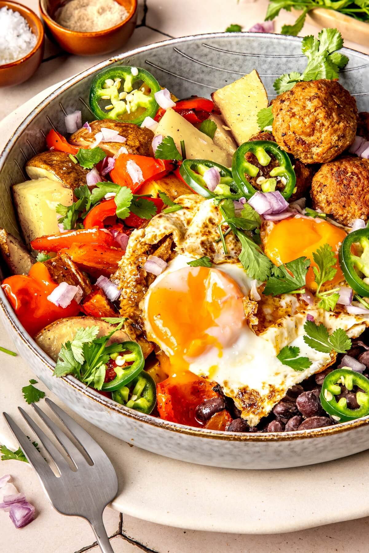 Image showcasing 17 QUICK & EASY GLUTEN-FREE BREAKFAST RECIPES
