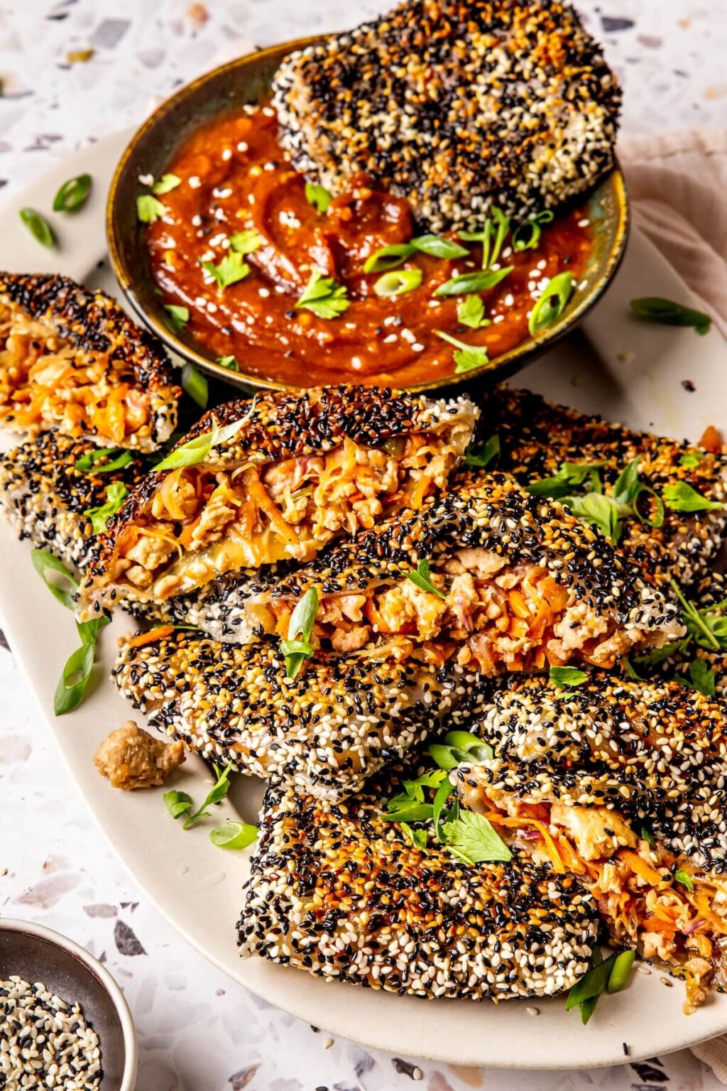CRISPY GINGER CHICKEN RICE PAPER ROLLS
