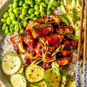 Honey Sriracha Salmon Bowls - Olivia Adriance