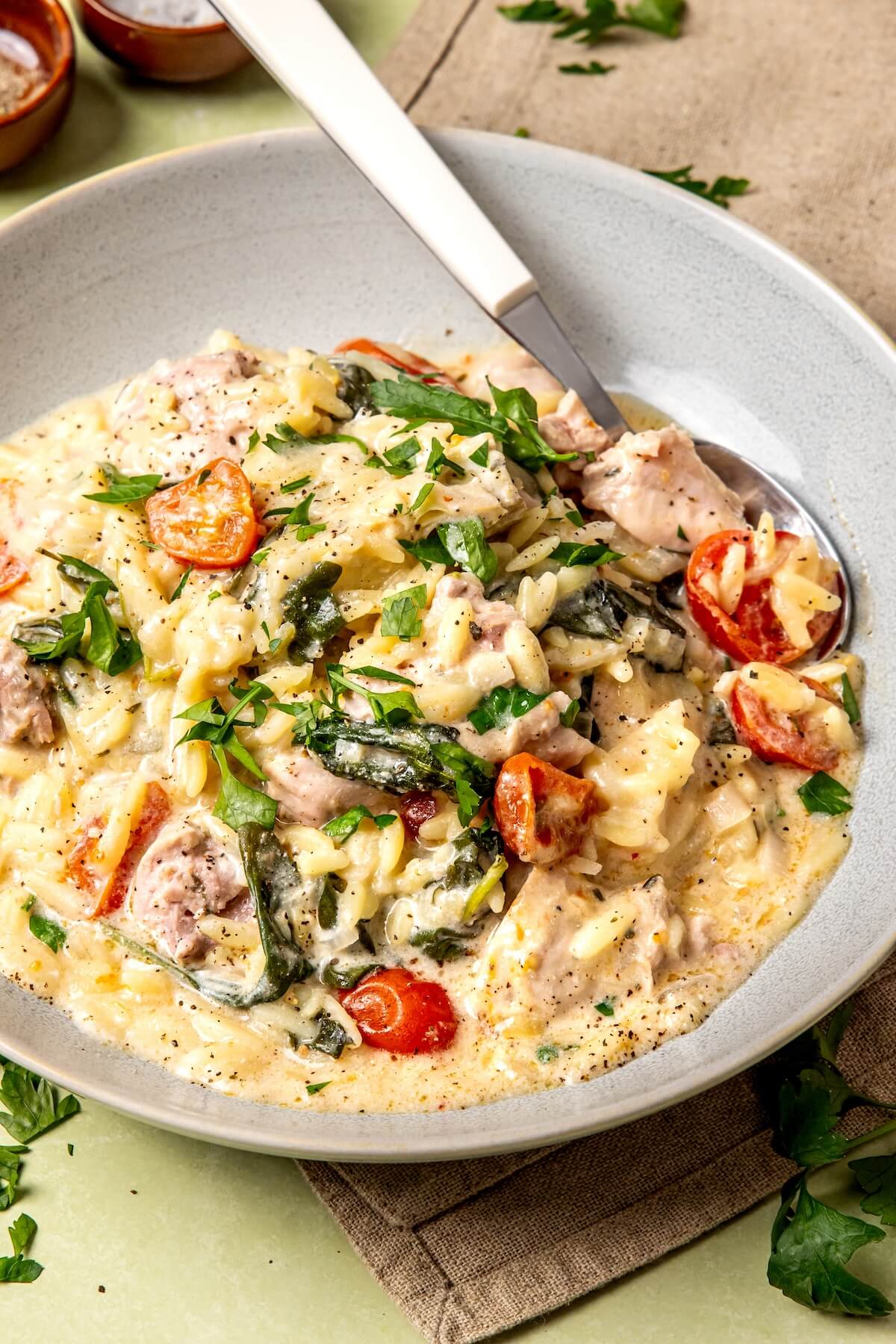 お雛様、artichoke CREAMY SPINACH ARTICHOKE CHICKEN BAKE WITH ORZO